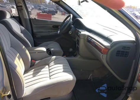 1993 Chrysler Concorde из США, поврежденный, VIN 2C3EL56T4PH586787